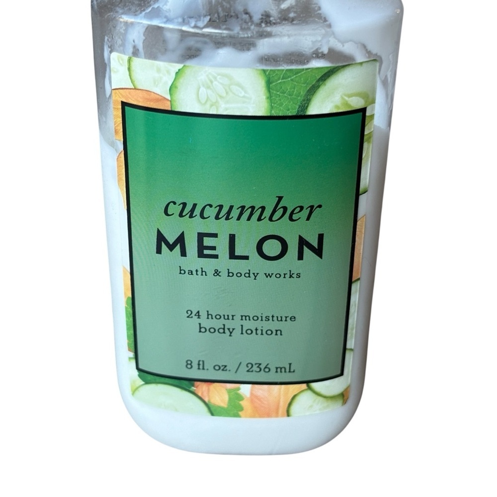 Bath & Body Works Cucumber Melon Body Lotion 8 fl oz - Picture 2 of 5